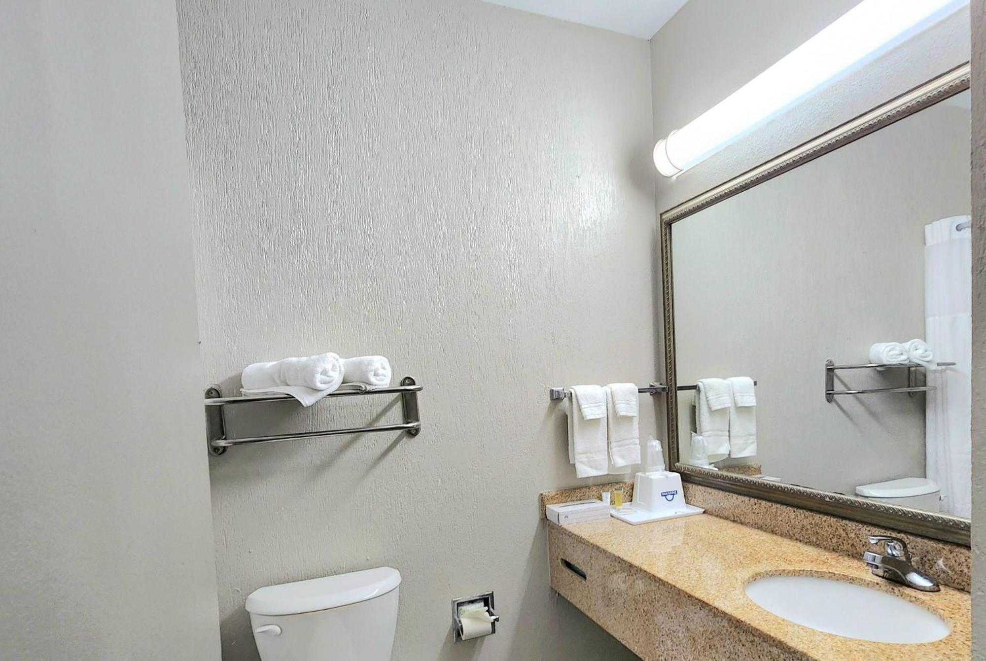 Days Inn by Wyndham Denham Springs-Baton Rouge East Exterior foto